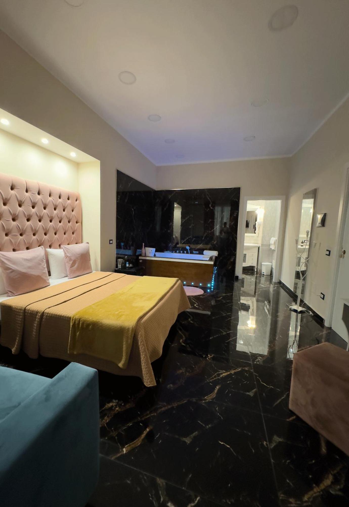 ナポリ My Luxury Bed & Breakfast エクステリア 写真